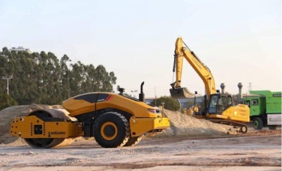 青島進(jìn)口二手挖掘機(jī)報關(guān)手續(xù)及清關(guān)注意事項(xiàng)