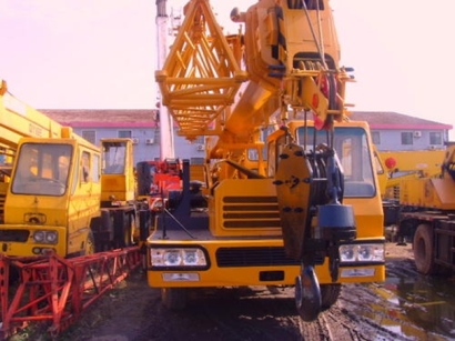 工程設(shè)備進(jìn)口報關(guān)2-4天無憂快速完成，誰人不心動?