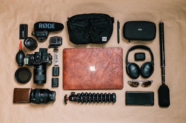 1644401446735942.jpg 深圳電子產(chǎn)品進口清關(guān)_副本.jpg