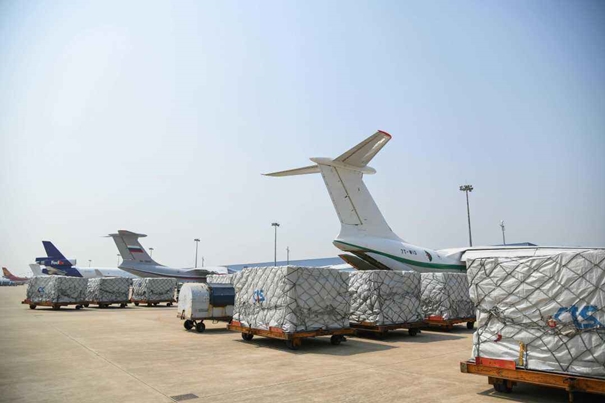 1639982228464881.jpg 上海浦東機(jī)場清關(guān)公司告訴你空運清關(guān)流程_副本.jpg